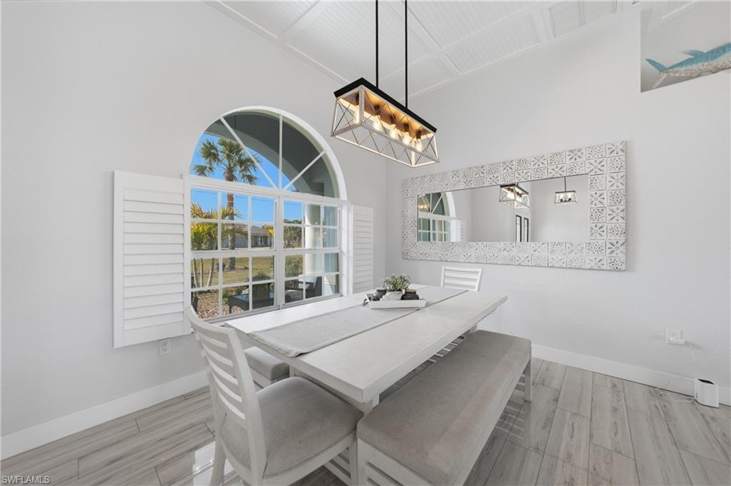 600 Royal Poinciana photo 11