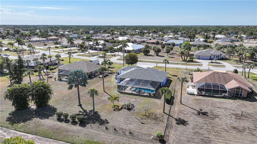 600 Royal Poinciana photo 44
