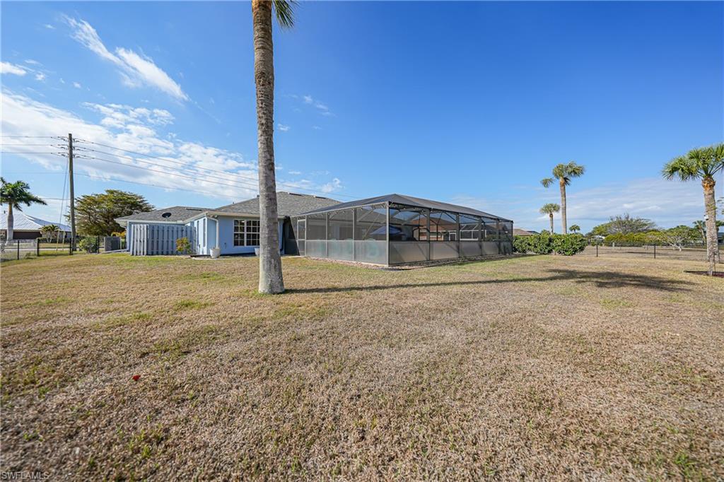 600 Royal Poinciana photo 39