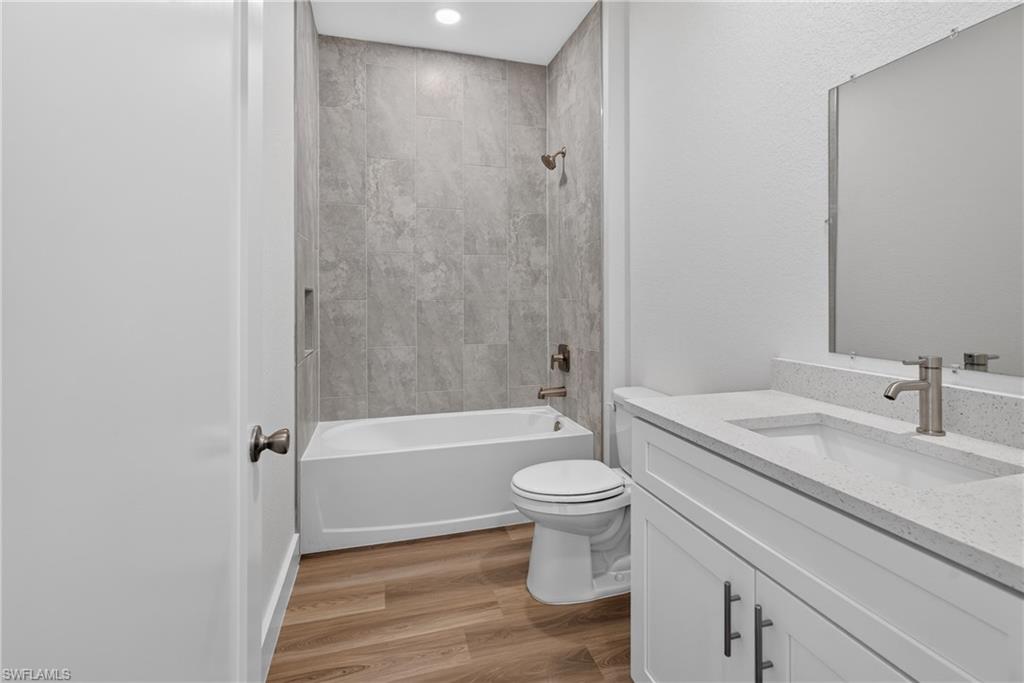 225/227 Ivan AVE S photo 26