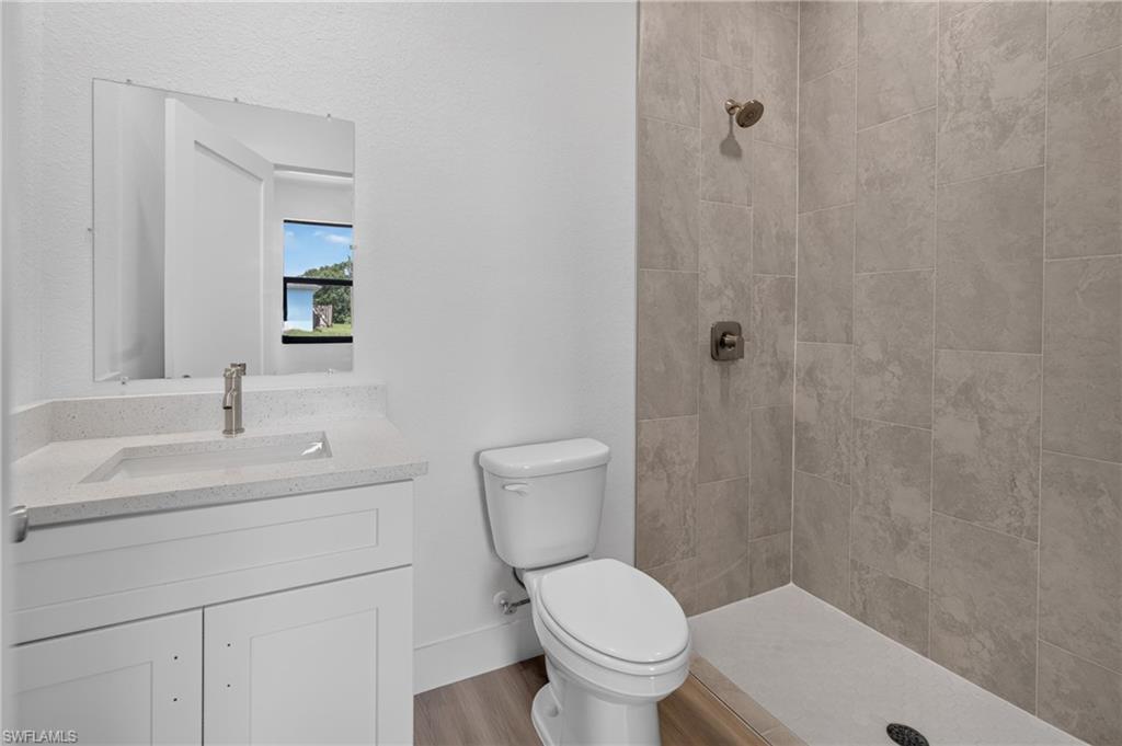 225/227 Ivan AVE S photo 11