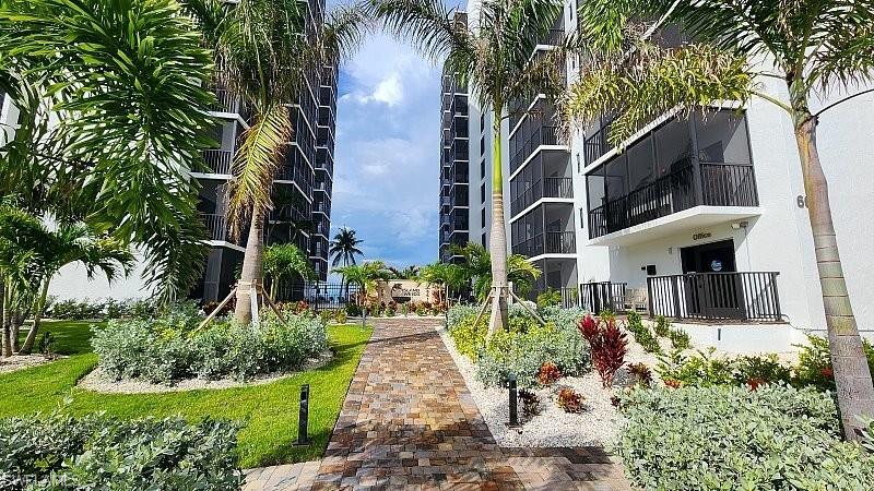 Surrounding community featuring a balcony