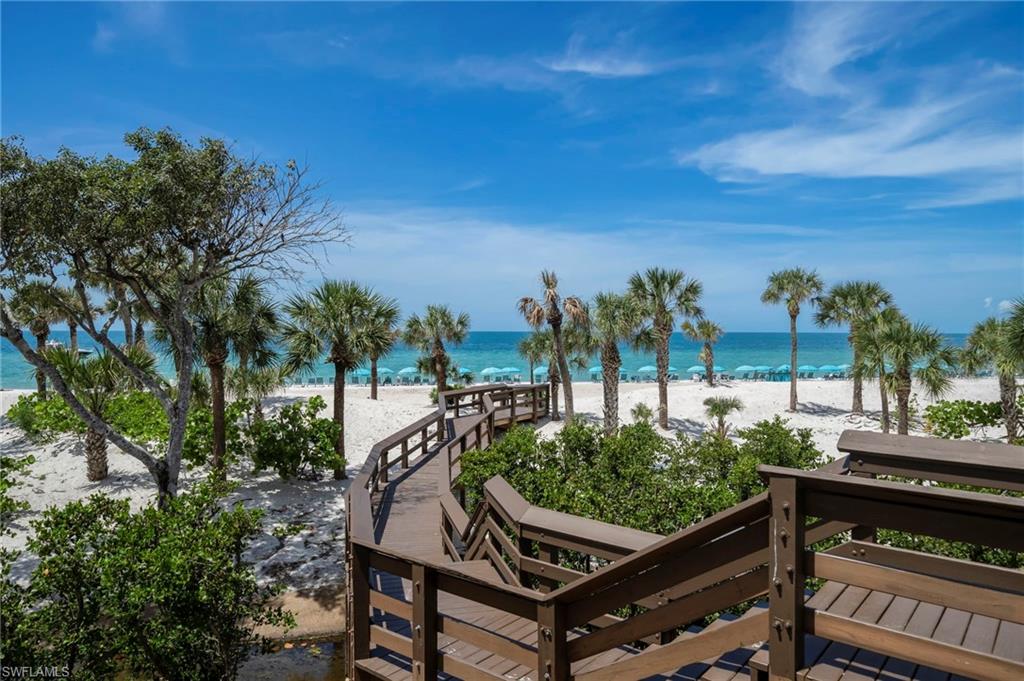 Boardwalk to beach