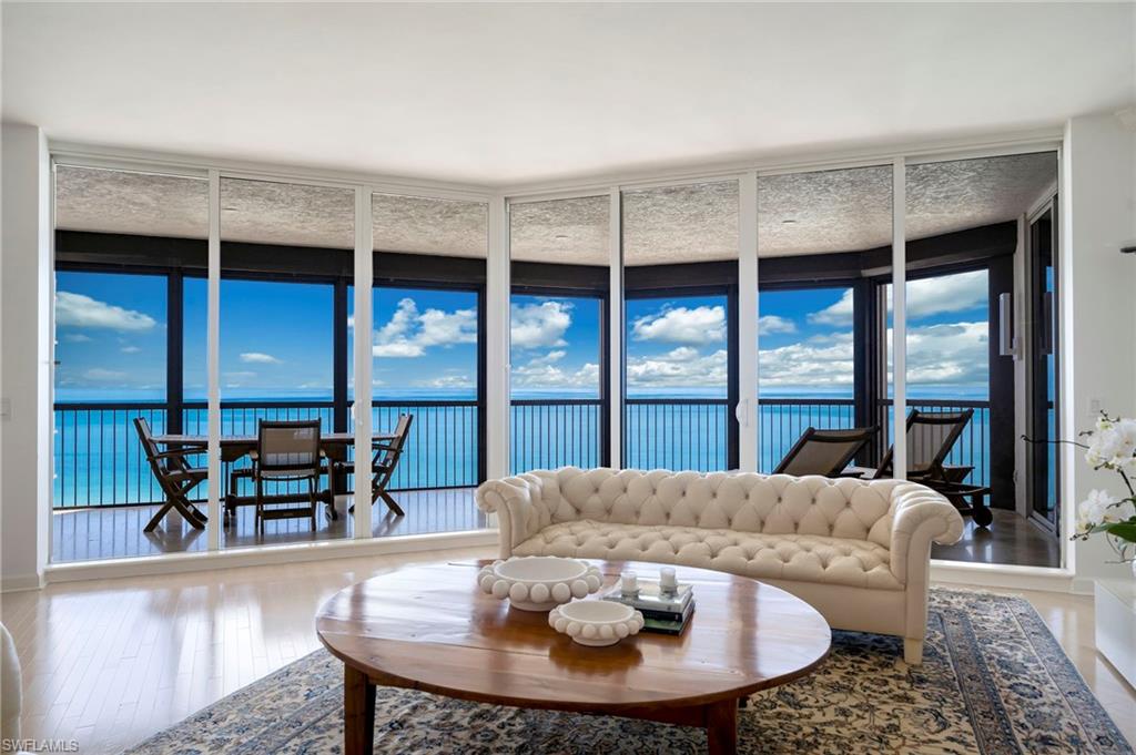 great room to lanai