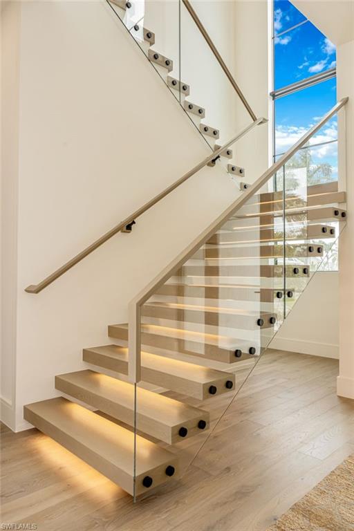Cantilever Staircase