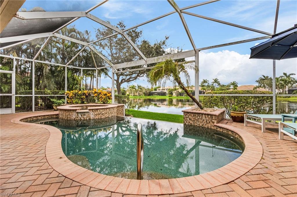 Pool & Spa