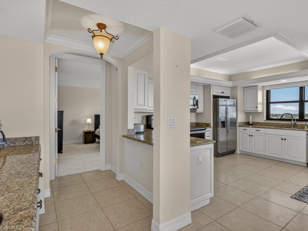6001 Pelican Bay BLVD 503 photo 9