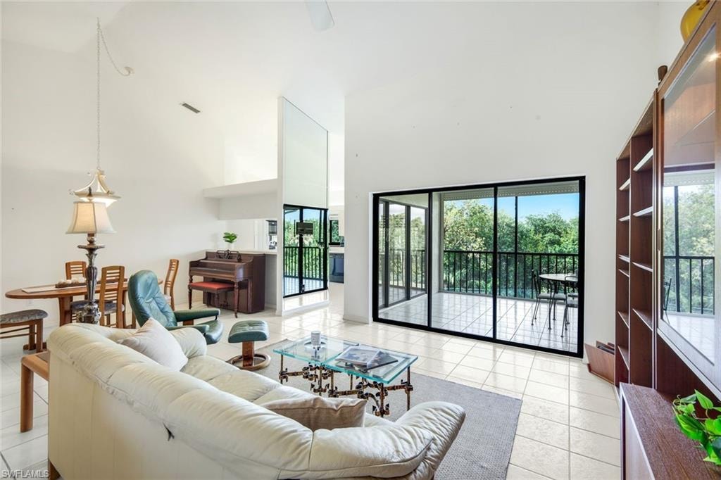 16540 Heron Coach WAY 406 photo 13