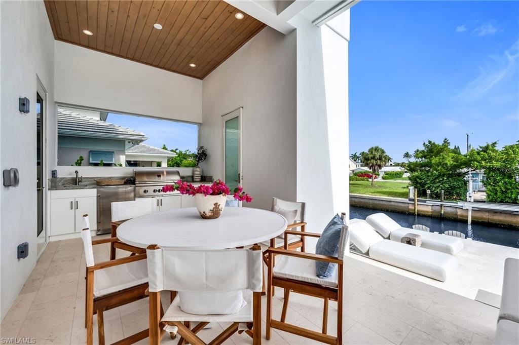 Outdoor Dining Area