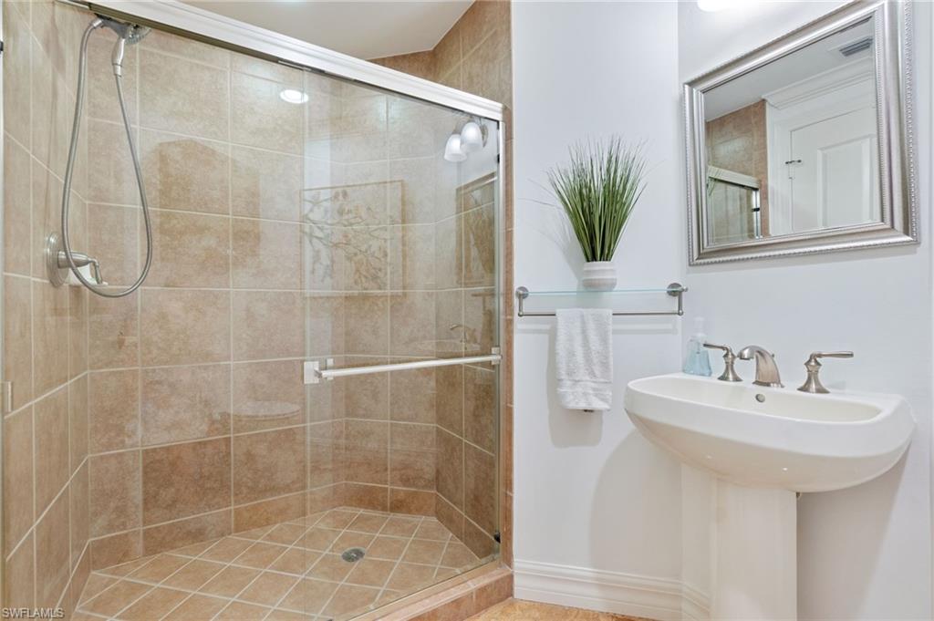 4761 West Bay BLVD 1105 photo 19