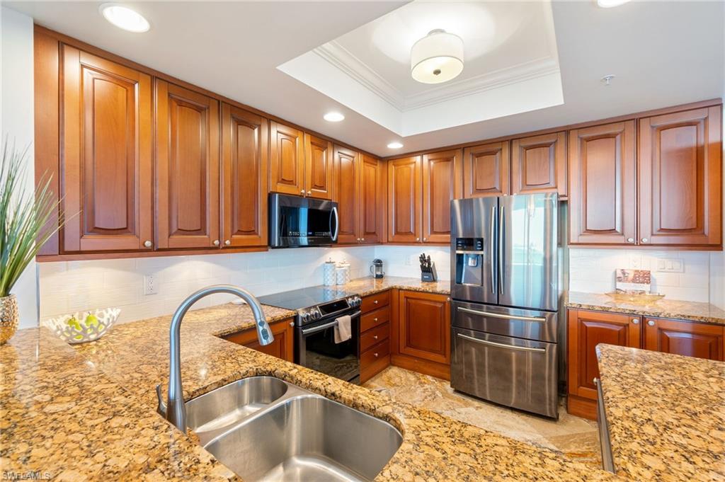 4761 West Bay BLVD 1105 photo 8