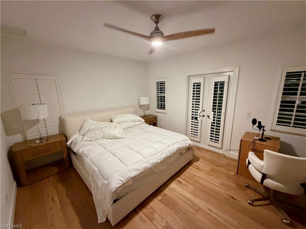 Second upstairs en suite king bedroom (desk has been removed).