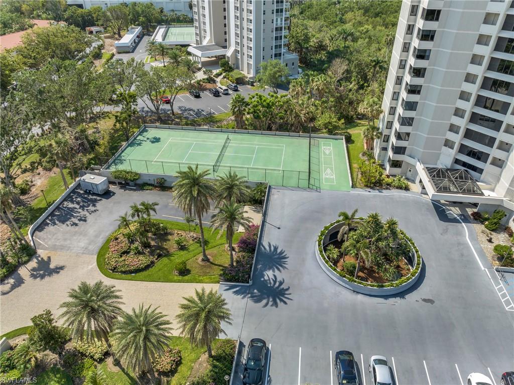 Aerial view of apartment complex / building