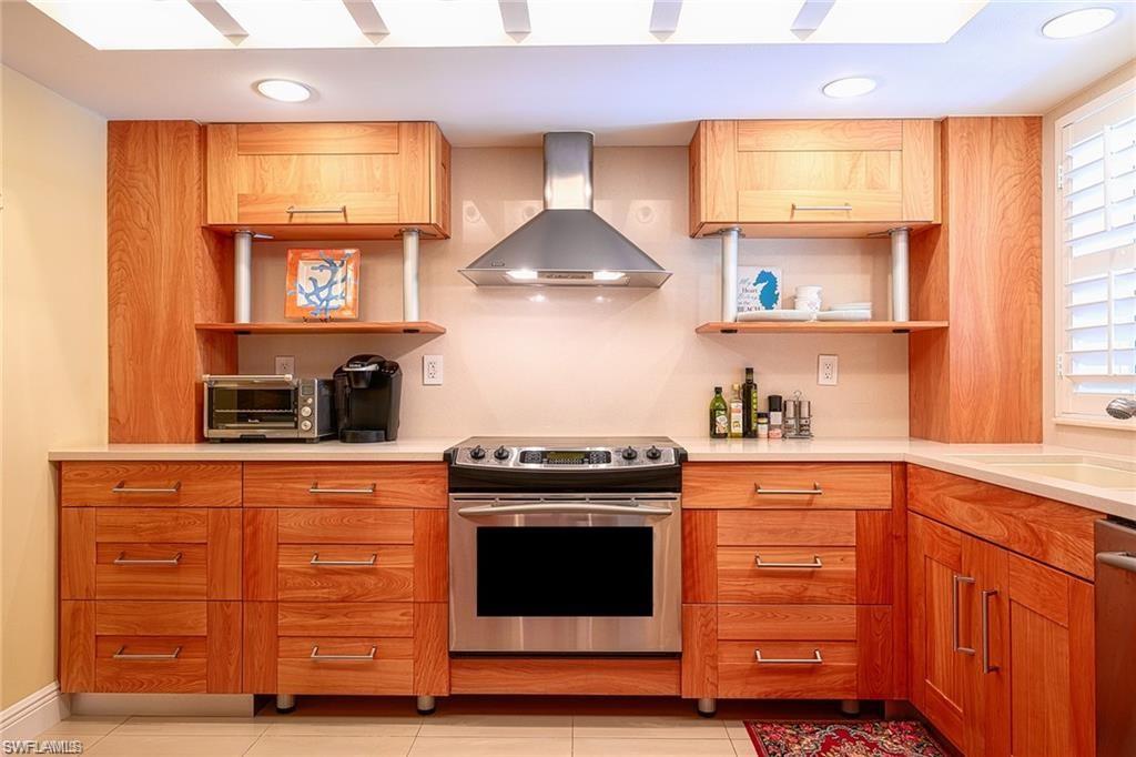 285 5th AVE S 2B photo 6