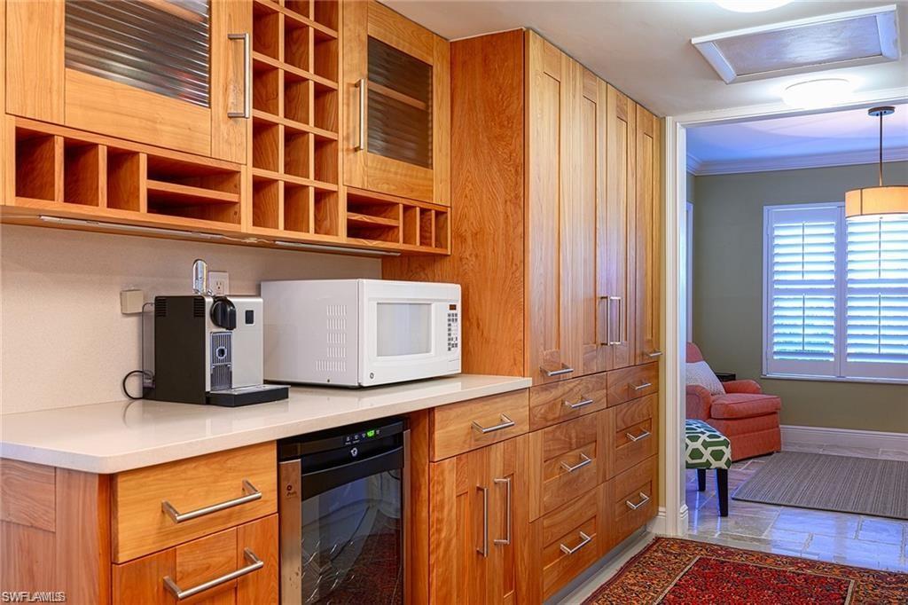 285 5th AVE S 2B photo 9