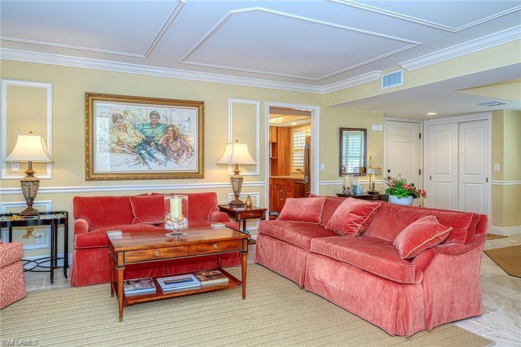 285 5th AVE S 2B photo 14