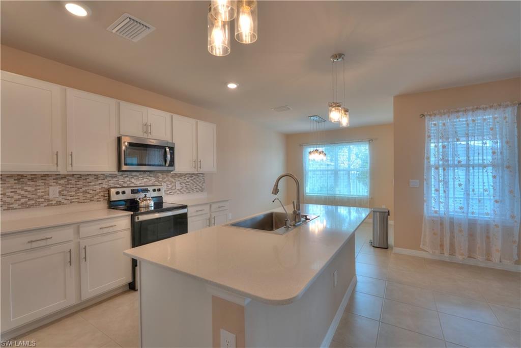 2501 NW 20th PL photo 22