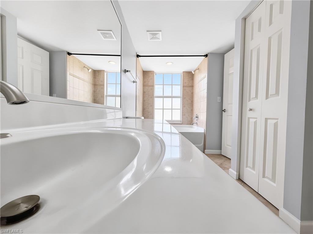 4121 Residence DR 323 photo 14
