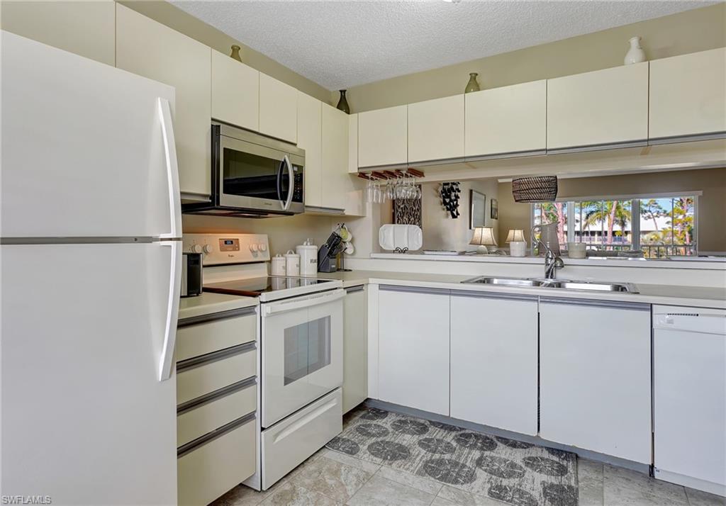 3062 Sandpiper Bay CIR K302 photo 10