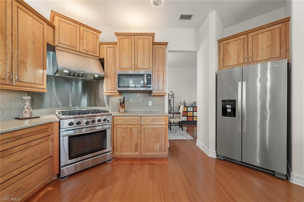 13411 Electron DR photo 17
