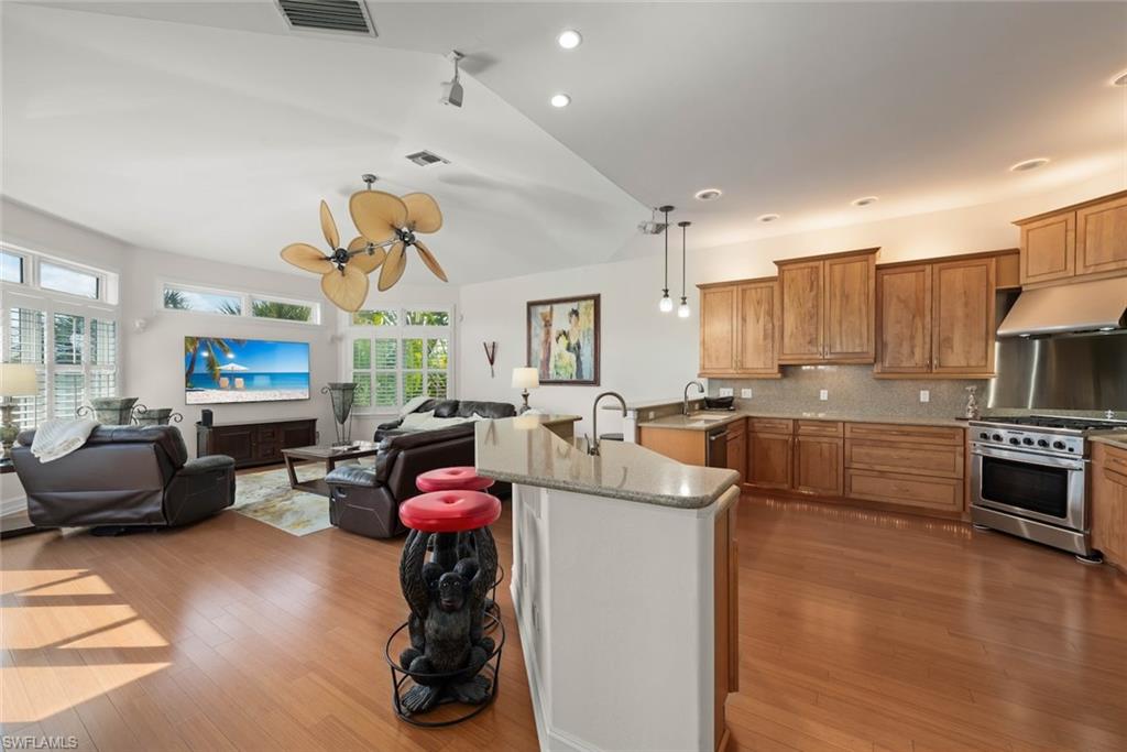 13411 Electron DR photo 12