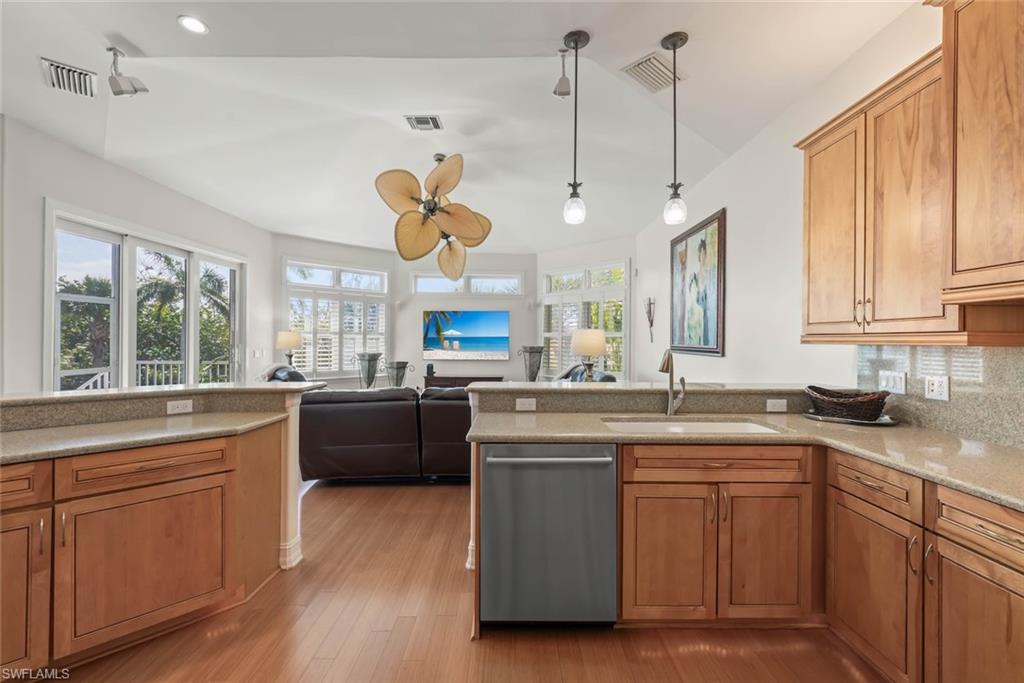 13411 Electron DR photo 14