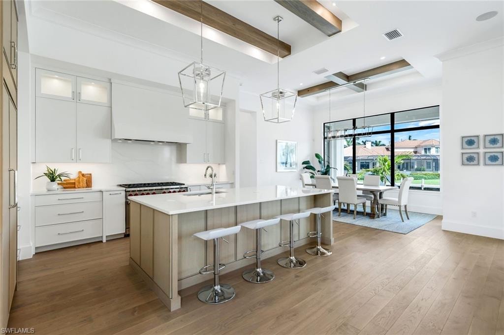 960 Iris CT photo 13