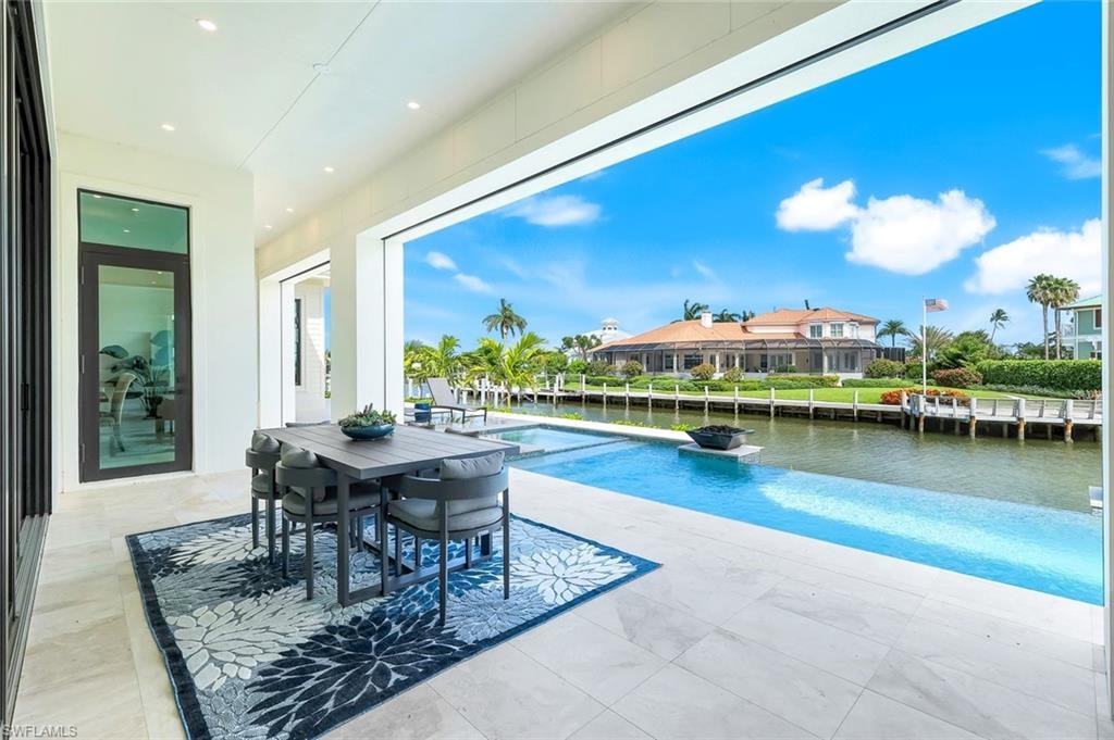 960 Iris CT photo 40