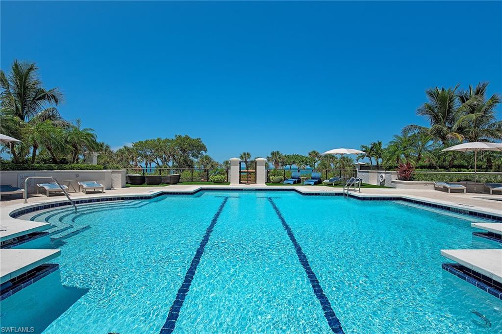 8473 Bay Colony DR 1602 photo 15