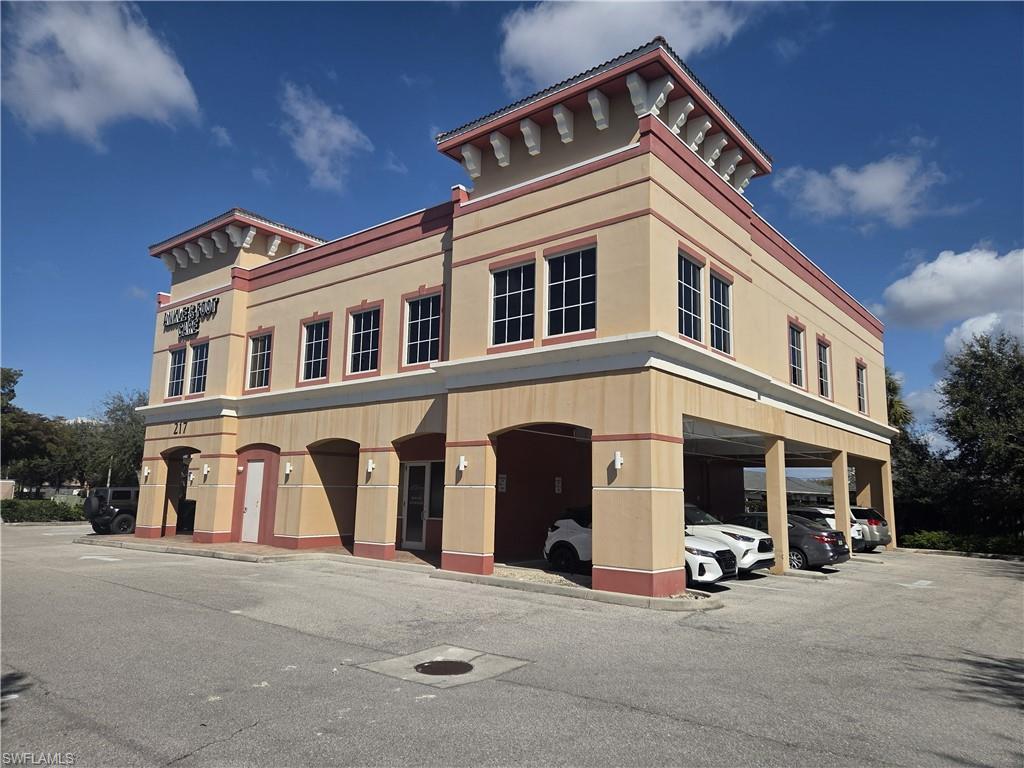 SW CORNER WITH COVERED PARKING
