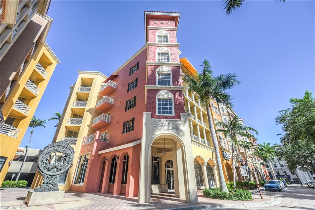View of apartment building / complex
