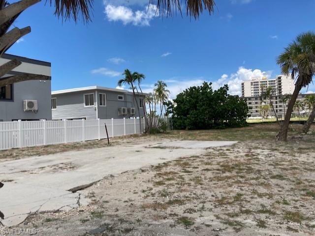 81 Mango ST photo 6