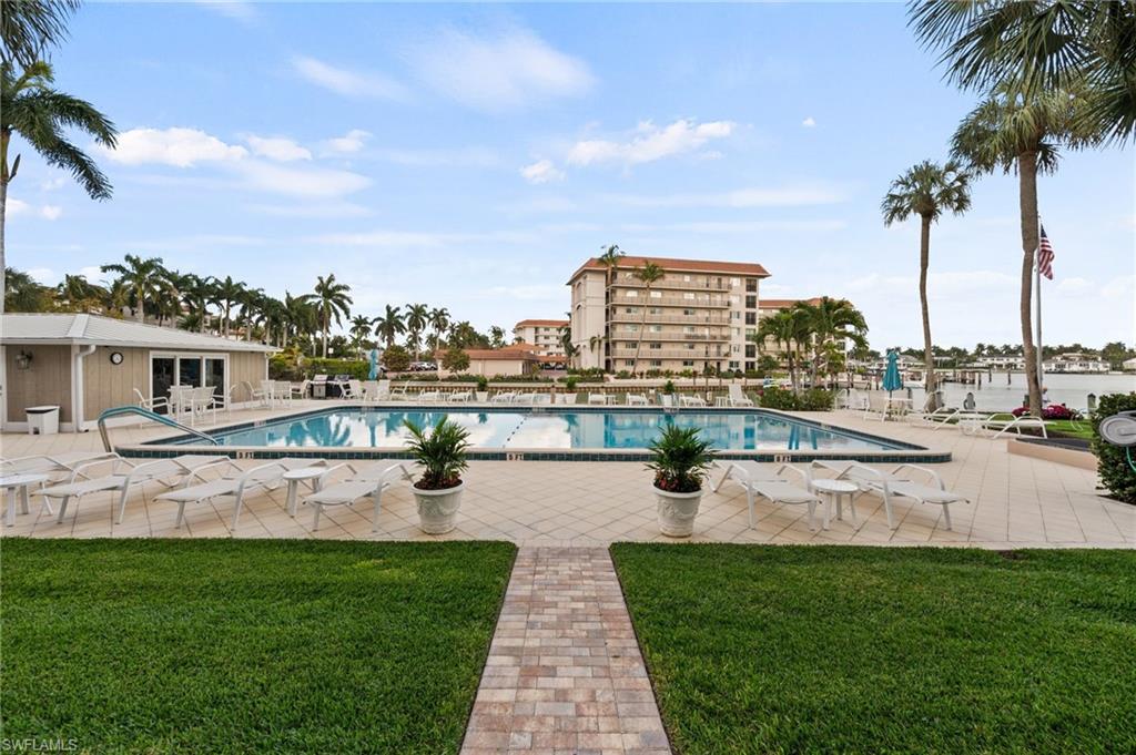 2880 GULF SHORE BLVD N 410 photo 40