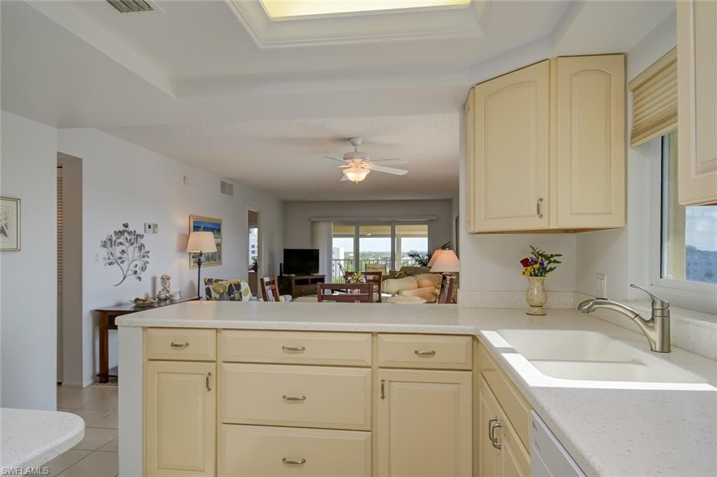 6900 Estero BLVD 701 photo 11
