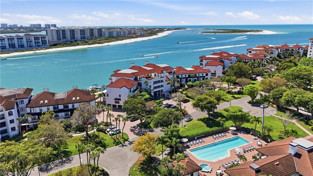 309 La Peninsula BLVD 309
