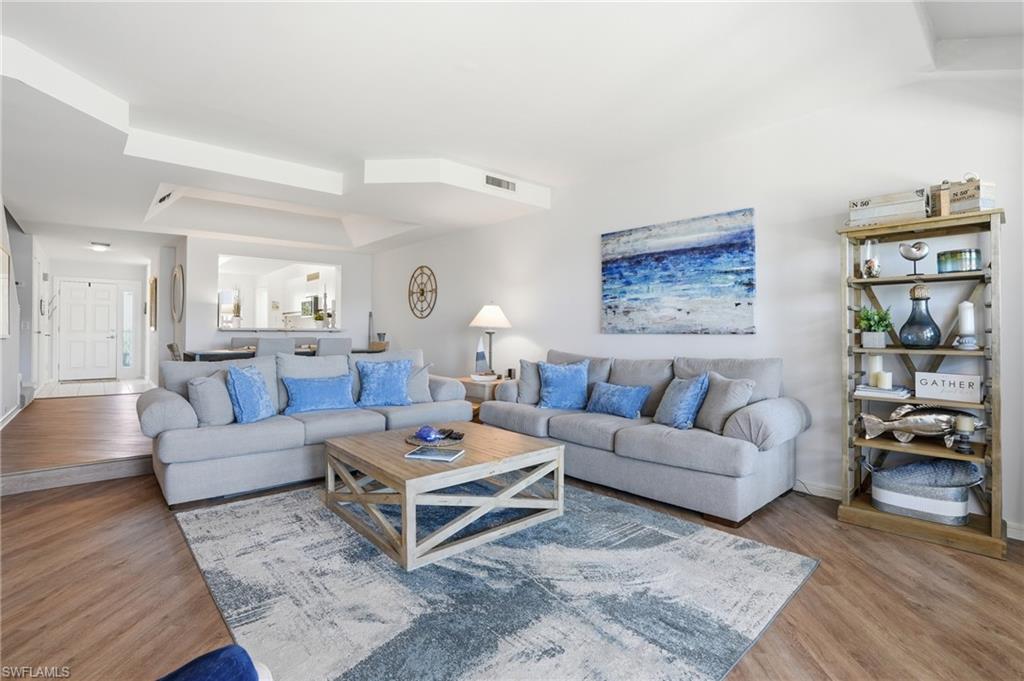 309 La Peninsula BLVD 309 photo 9