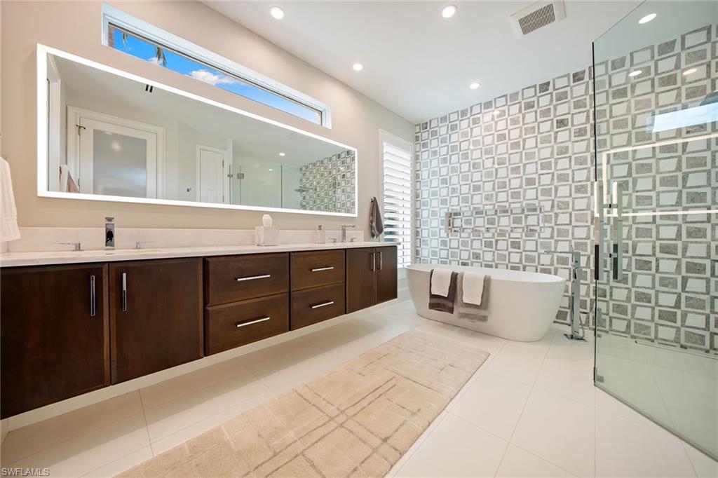 7963 Grand Bay DR 11 photo 11