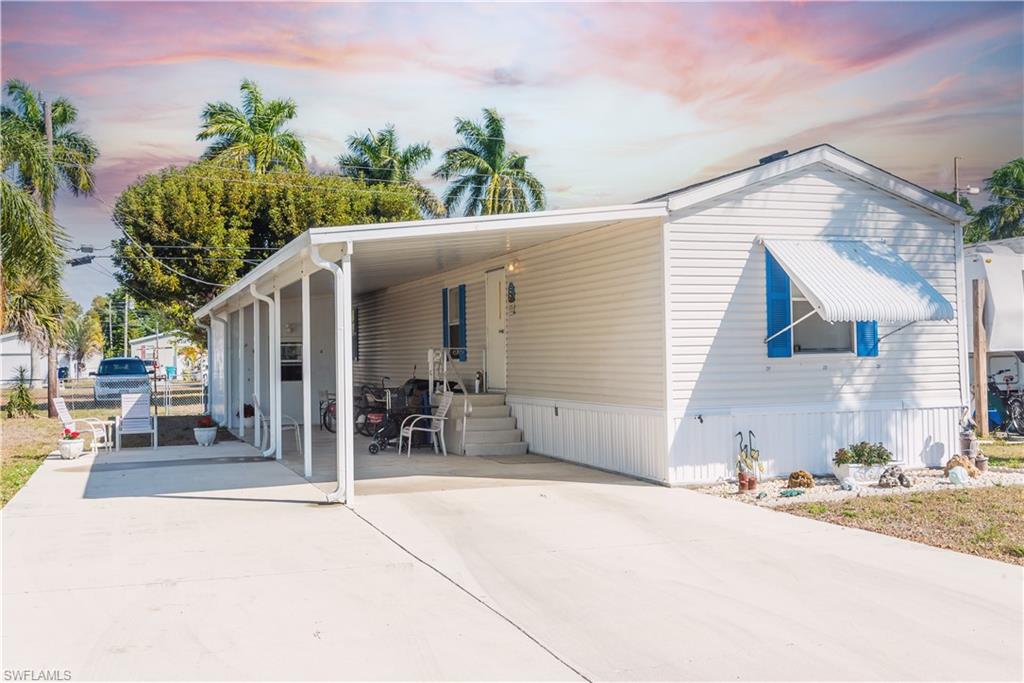 12130 Palm DR