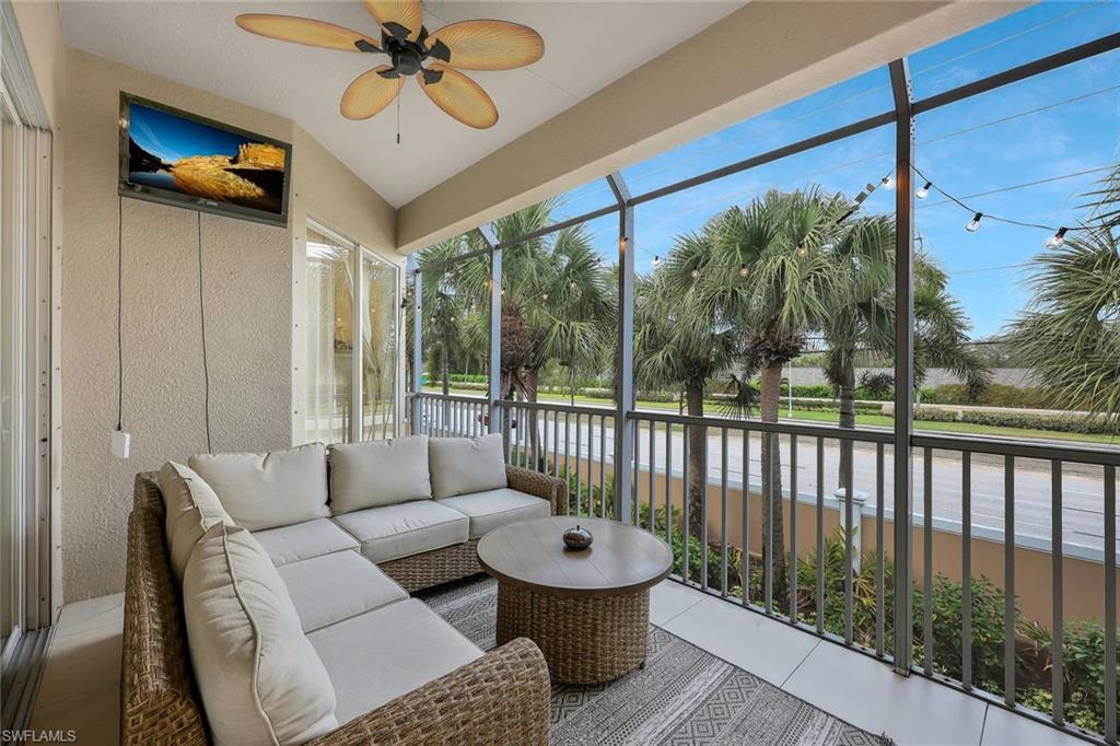 9210 Belleza WAY 204 photo 23