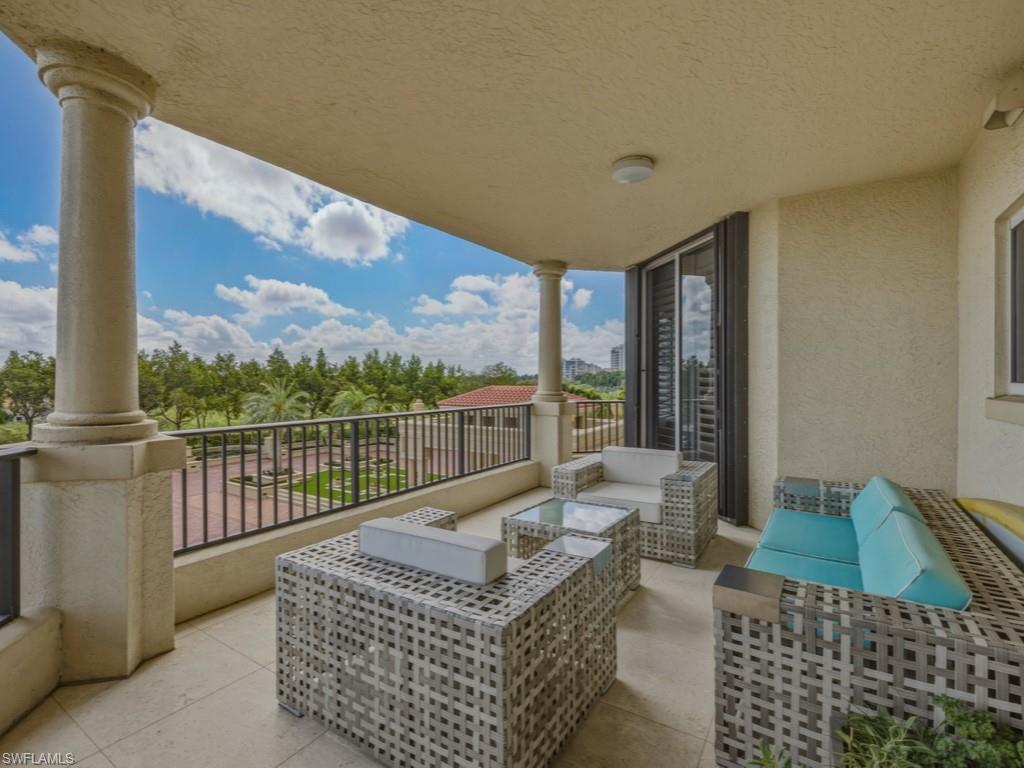 Balcony featuring outdoor seating