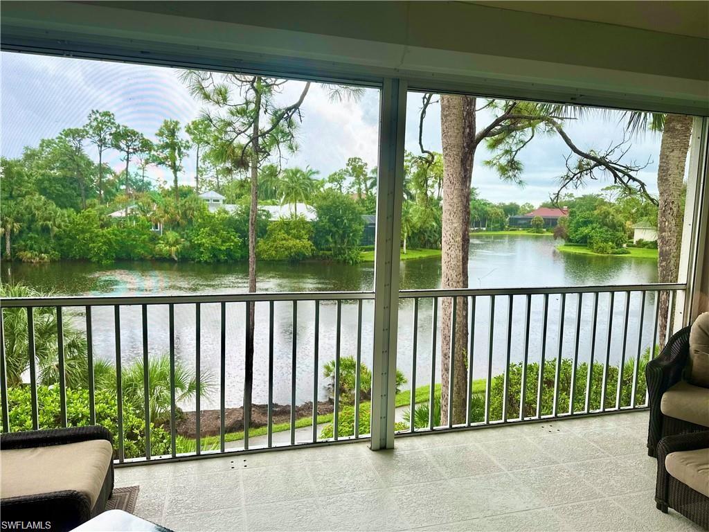 27080 Lake Harbor CT 202