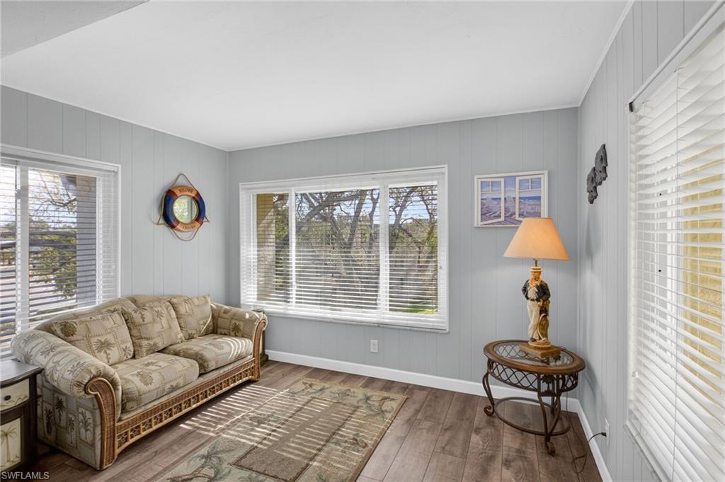 2244 Winkler AVE 301 photo 11