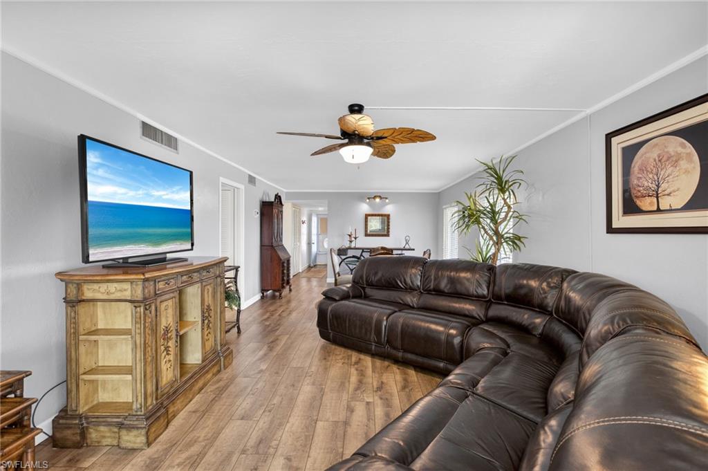 2244 Winkler AVE 301 photo 8