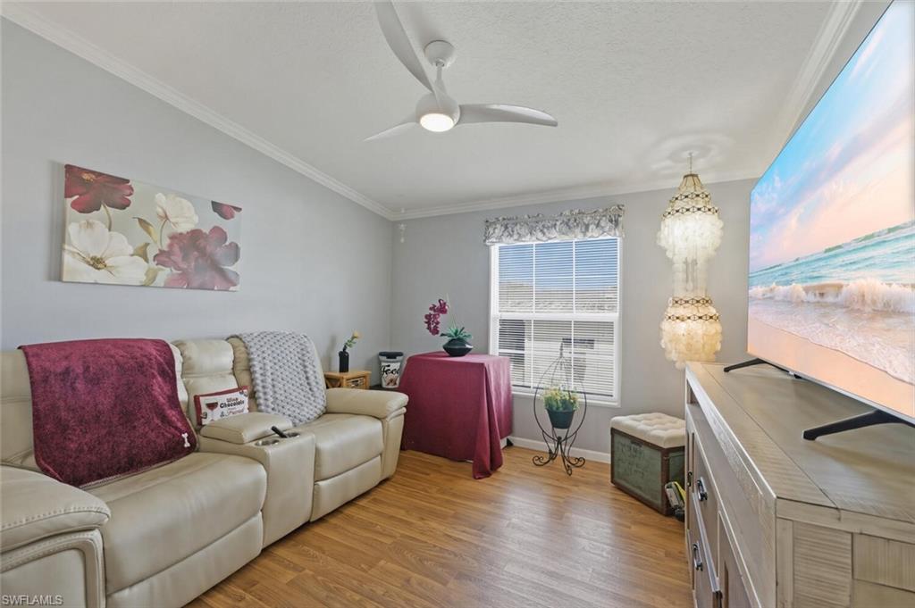 Den with french doors Shell light does NOT stay