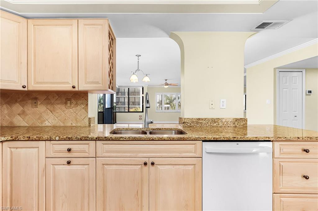 6660 Estero BLVD 303 photo 17