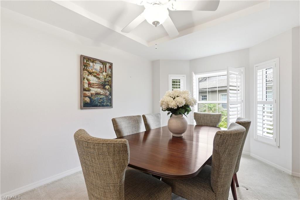 Dining/Den Bright & Sunny