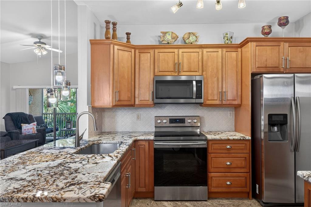15441 Bellamar CIR 1123 photo 6