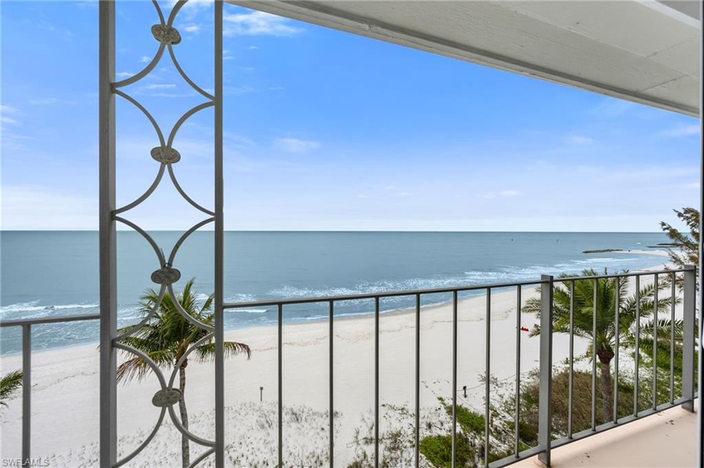 2011 Gulf Shore BLVD N 64,65/66 photo 8