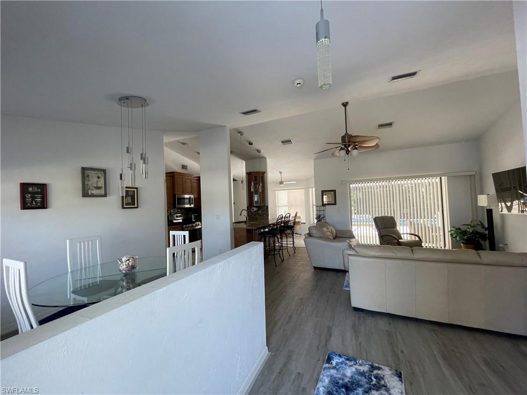 130 SE 44th ST