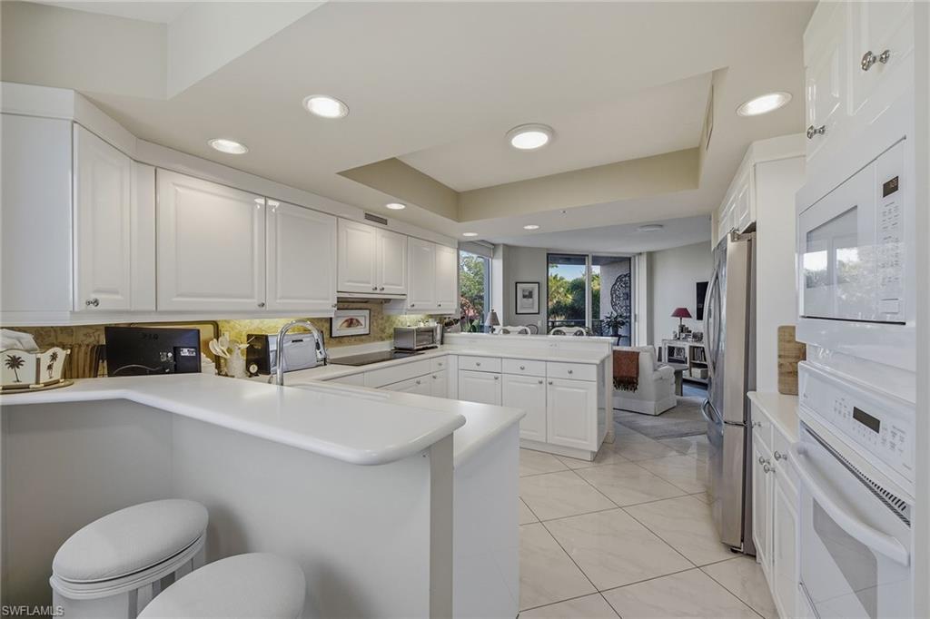 7225 Pelican Bay BLVD 305 photo 12
